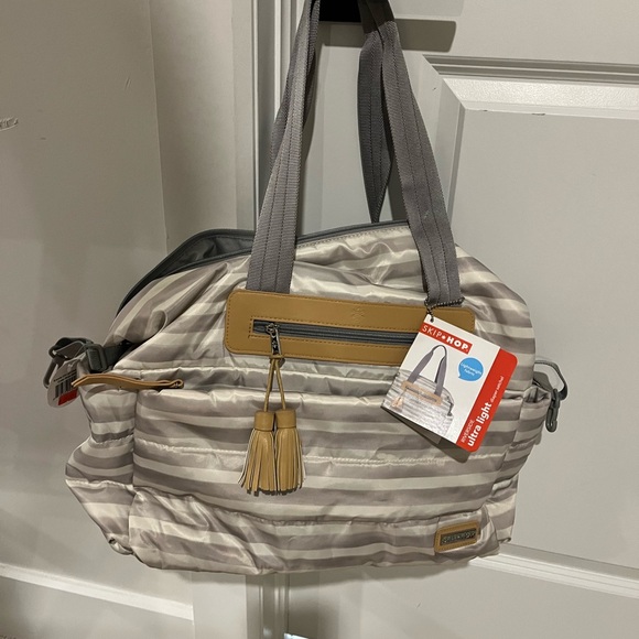 Skip Hop Riverside Diaper Bag Oyster Stripe - Picture 7 of 8